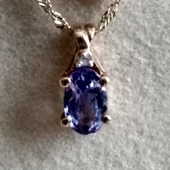 10k solid gold tanzanite & diamond set - Picture 2 of 16